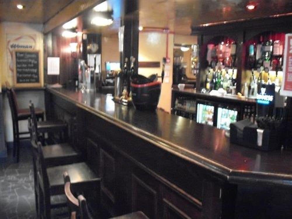 The Bridge Inn Tillicoultry Bagian luar foto