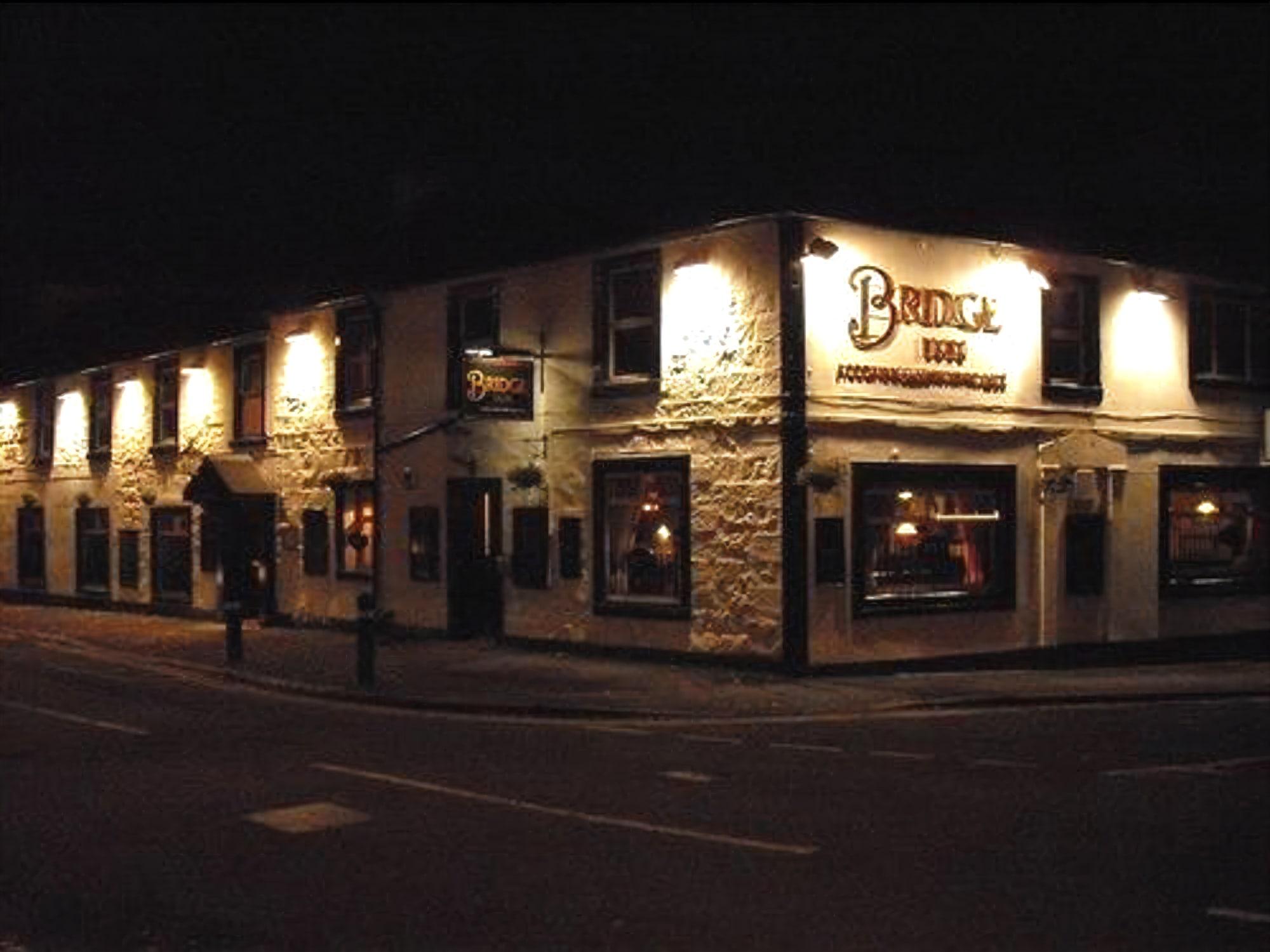 The Bridge Inn Tillicoultry Bagian luar foto