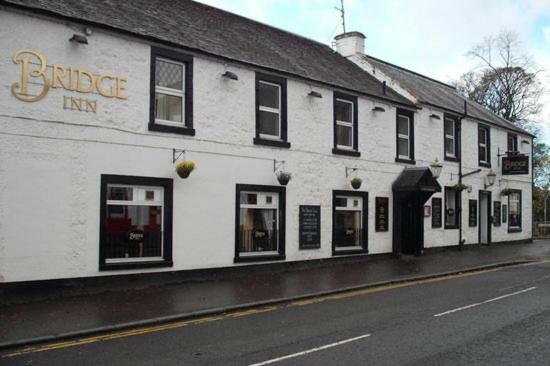 The Bridge Inn Tillicoultry Bagian luar foto